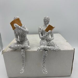 Innovative Pulp Molding Bookshelf Ornaments Set Gum Reading Woman Figurine NEW